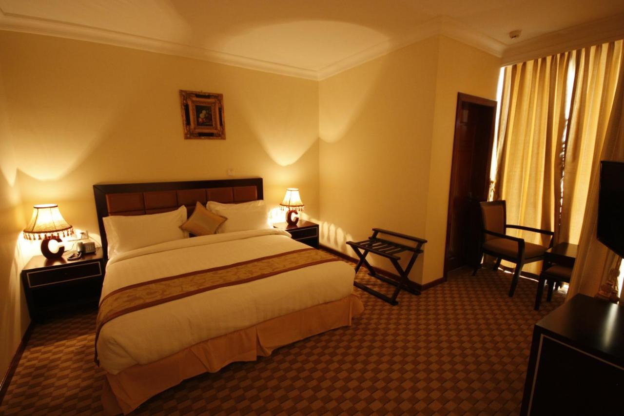 Caravan Hotel Addis Exterior photo